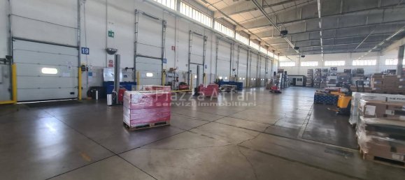 11799m² Warehouse in Reggio Emilia, Italy No. 16263 17