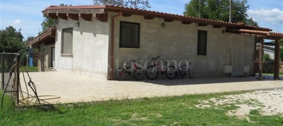 3 Schlafzimmer Haus in Nepi, Italy, Nr. 336522 2