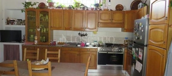 3 Schlafzimmer Haus in Nepi, Italy, Nr. 336522 9