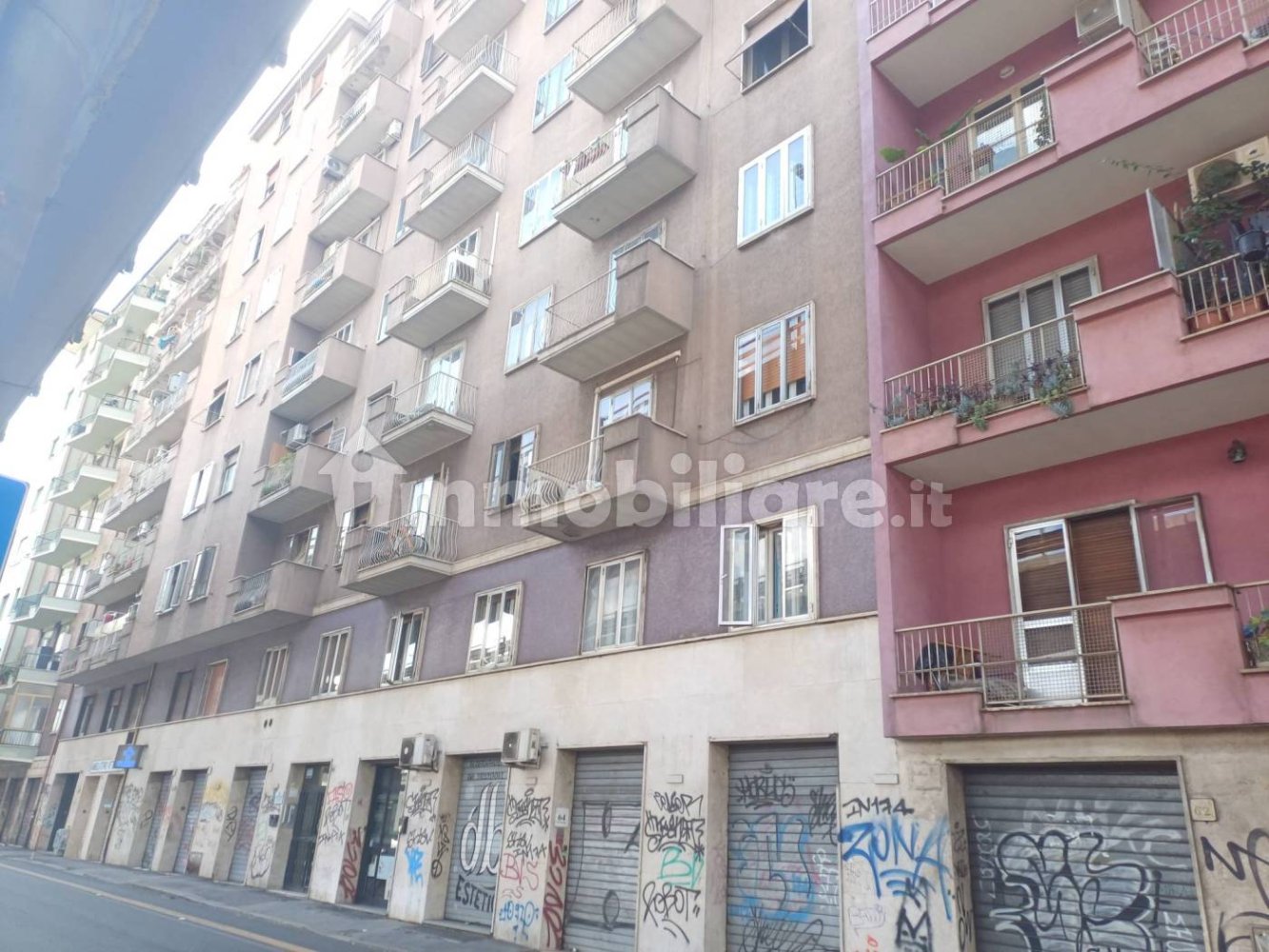 Apartamento de 2 dormitorios en Rome, Italy No. 291397