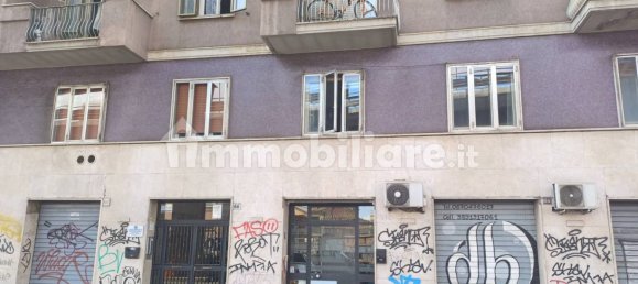 Apartamento de 2 dormitorios en Rome, Italy No. 291397 2