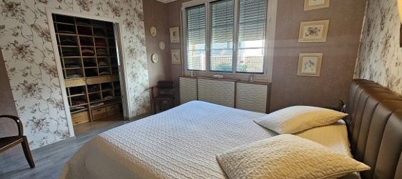 4 bedrooms House in La Ferte-Saint-Cyr, France No. 237657 8