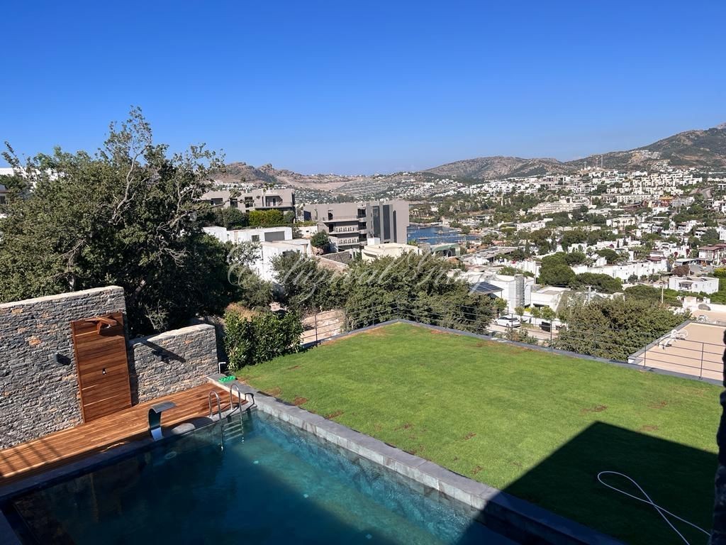 Villa 4+1 in Bodrum, Turkey No. 28769