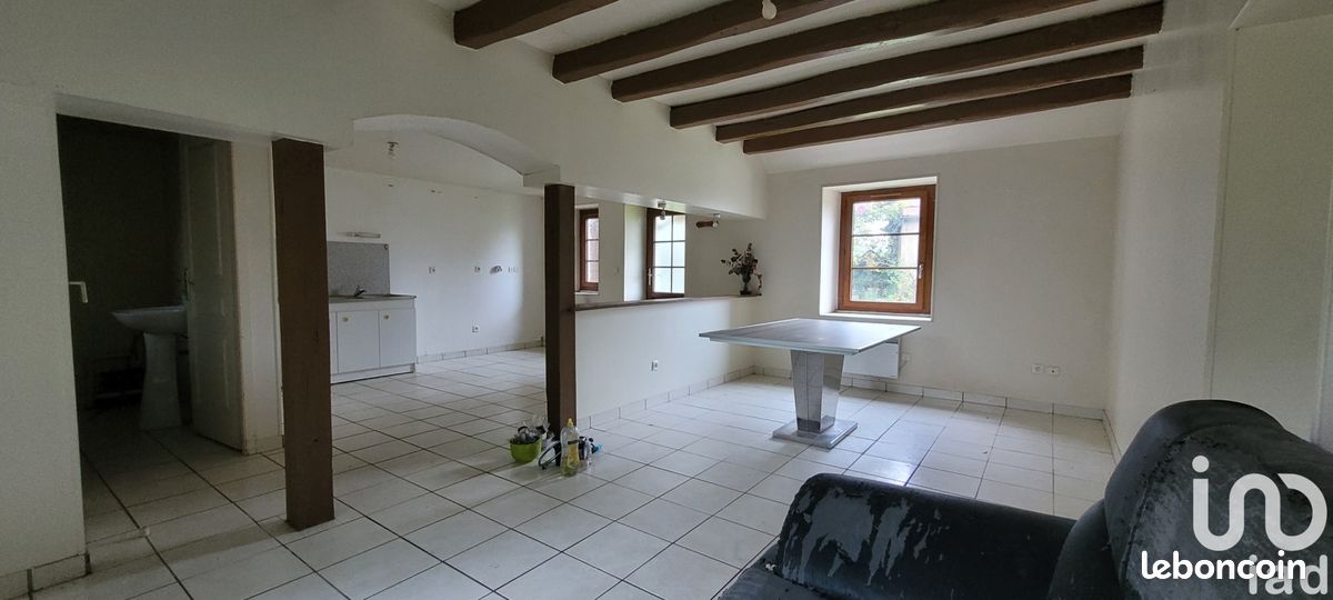 Casa T2 em Saint-Pierre-les-Etieux, France N.º 151914