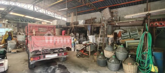 207m² Warehouse in Camaiore, Italy No. 278169 4