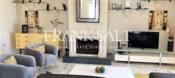 4 bedrooms Bungalow in Mellieha, Malta No. 10665 5