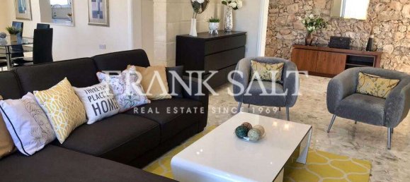 4 bedrooms Bungalow in Mellieha, Malta No. 10665 2