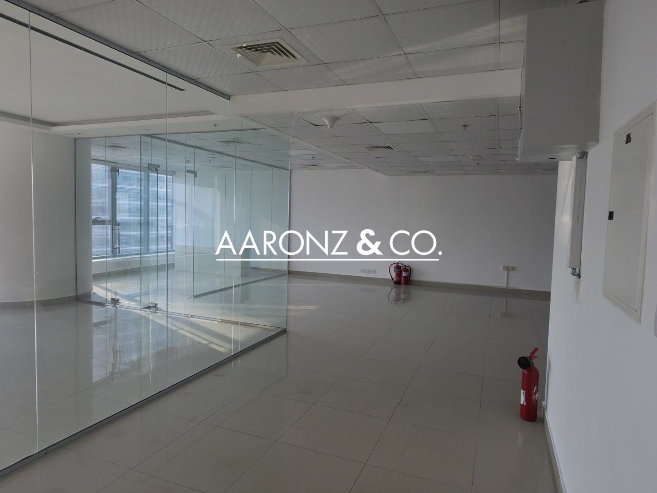 Büro in Jumeirah Lake Towers, UAE 107m², Nr. 114101