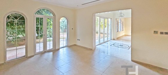 3 Schlafzimmer Villa in Jumeirah Park, UAE, Nr. 94471 8