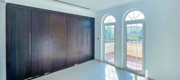 3 Schlafzimmer Villa in Jumeirah Park, UAE, Nr. 94471 11