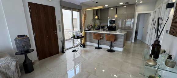 3 bedrooms Villa in Alicante, Spain No. 177097 6