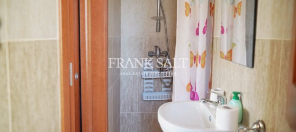 4 Schlafzimmer Stadthaus in Xewkija, Malta, Nr. 11510 5