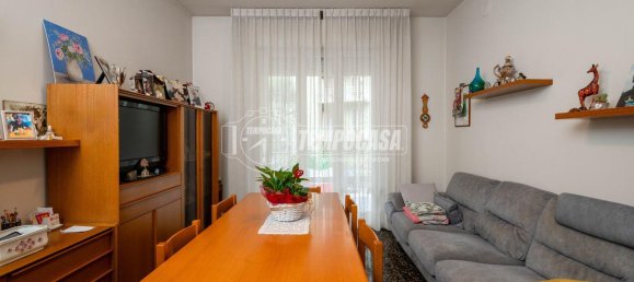 3غرفة فيلا في Reggio Emilia, Italy رقم 121995 4