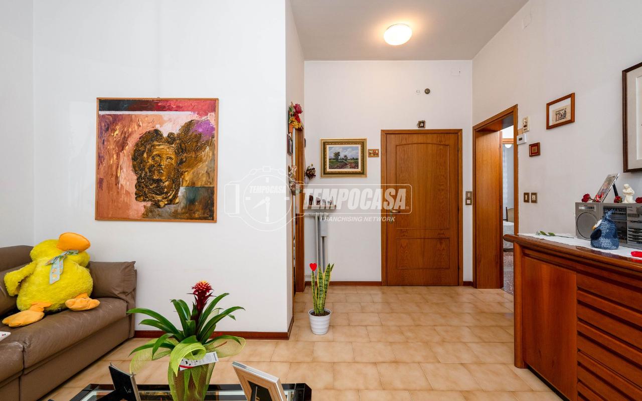 3غرفة فيلا في Reggio Emilia, Italy رقم 121995