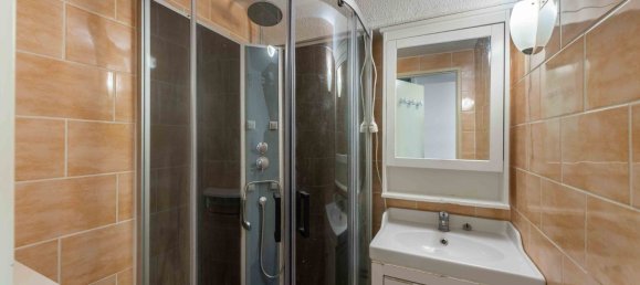 2 bedrooms Apartment in Les Belleville, France No. 1161 7