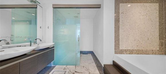 1 غرف نوم عقار تجاري في Miami, الولايات المتحدة رقم 615399 4