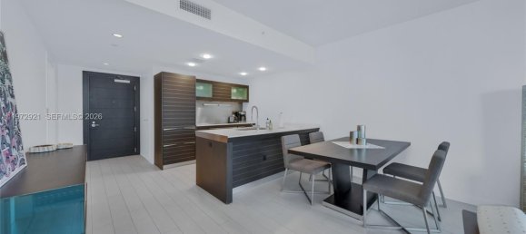 1 غرف نوم عقار تجاري في Miami, الولايات المتحدة رقم 615399 18