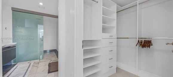 1 غرف نوم عقار تجاري في Miami, الولايات المتحدة رقم 615399 5