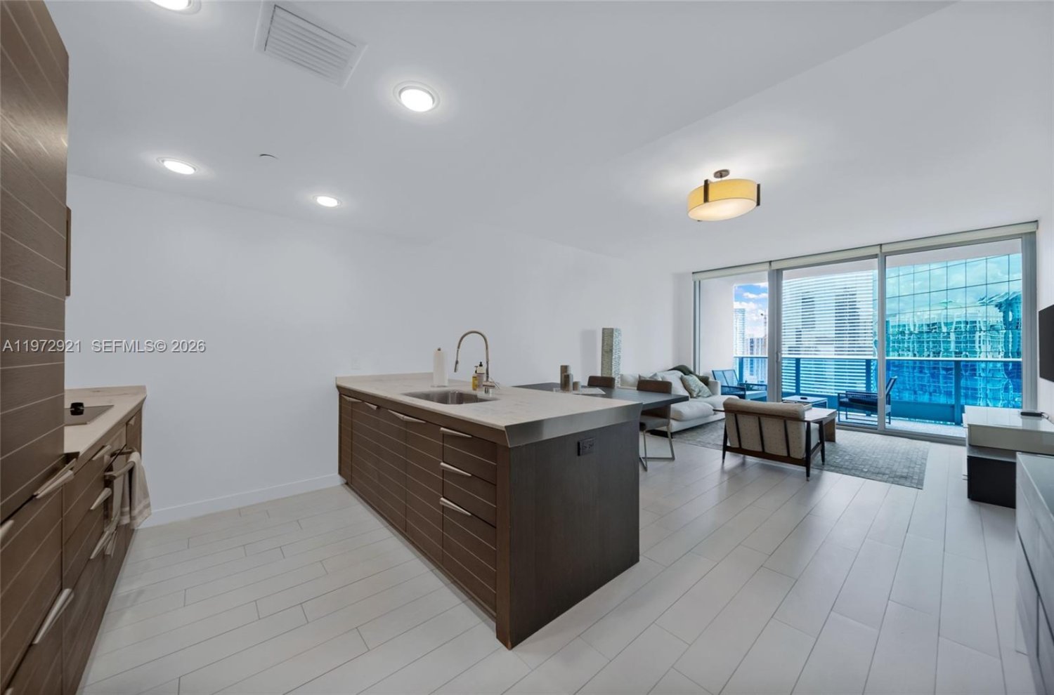 1 غرف نوم عقار تجاري في Miami, الولايات المتحدة رقم 615399