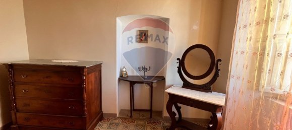 Casa de 7 habitaciónes en Casalciprano, Italy No. 83069 19