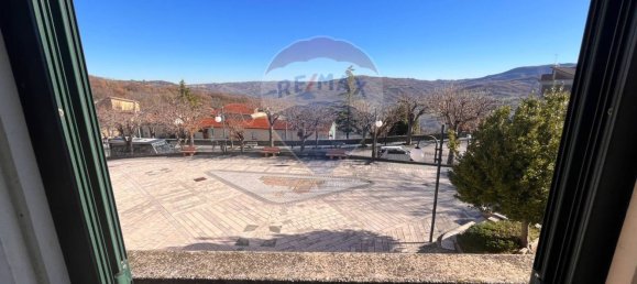 Casa de 7 habitaciónes en Casalciprano, Italy No. 83069 22