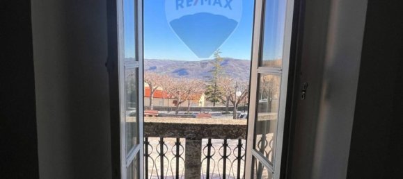 Casa de 7 habitaciónes en Casalciprano, Italy No. 83069 23