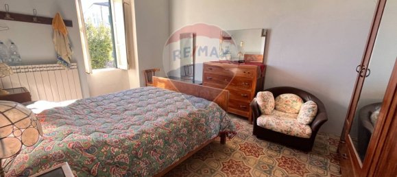 Casa de 7 habitaciónes en Casalciprano, Italy No. 83069 24