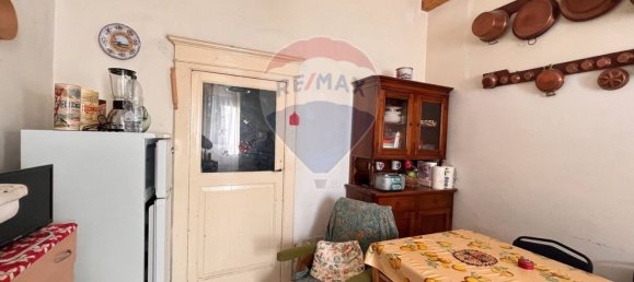 Casa de 7 habitaciónes en Casalciprano, Italy No. 83069 10