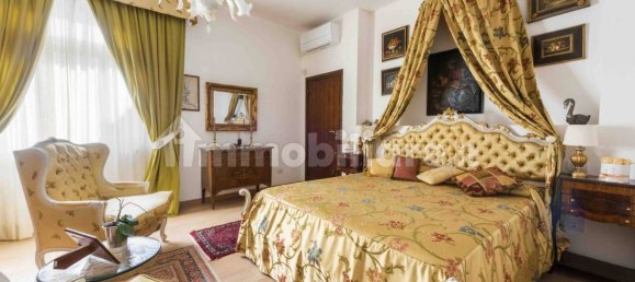 3 Schlafzimmer Villa in Florence, Italy, Nr. 375164 12
