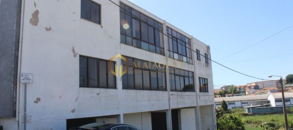 Bâtiment à Sao Mamede de Infesta, Portugal 1100m² No. 14730 10