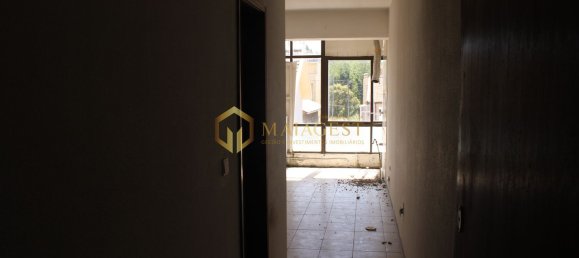 Bâtiment à Sao Mamede de Infesta, Portugal 1100m² No. 14730 17