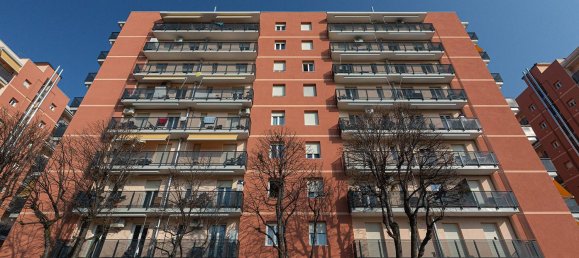 3-salle Appartement à Pioltello, Italy No. 43955 59