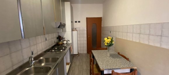 3-salle Appartement à Pioltello, Italy No. 43955 31