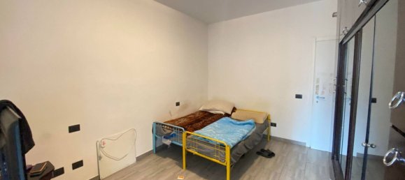 3-salle Appartement à Pioltello, Italy No. 43955 41