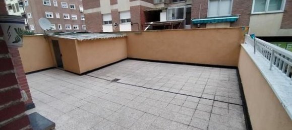 3 chambres Appartement à Salamanca, Spain No. 79335 8
