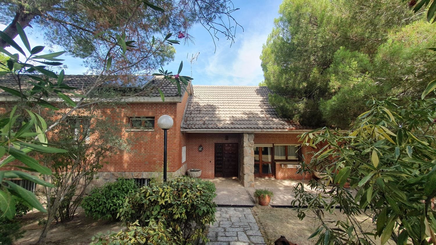 5 bedrooms House in Valdemorillo, Spain No. 234264