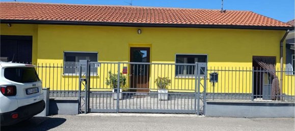 4-Zimmer Haus in Robbio, Italy, Nr. 332712 2