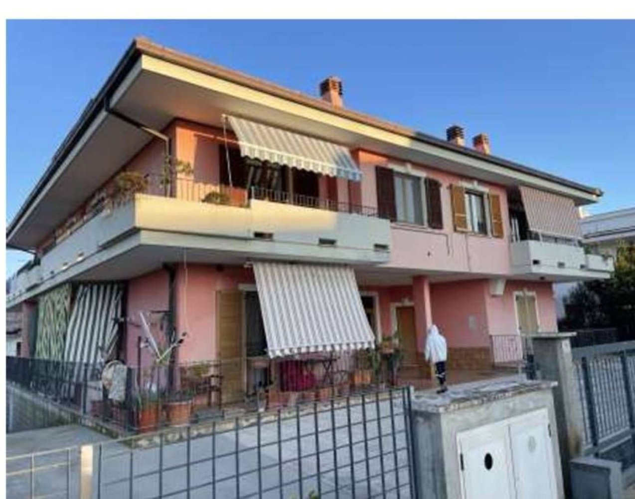 3 rooms Apartment in Monterubbiano, Italy No. 94255