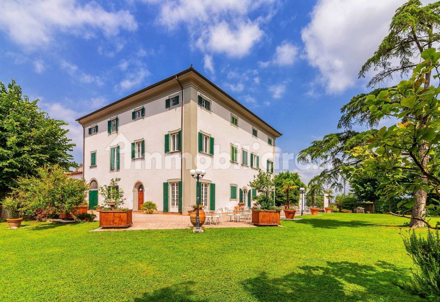 12 Schlafzimmer Villa in Quarrata, Italy, Nr. 206174
