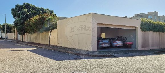 4 bedrooms House in Matosinhos, Portugal No. 18139 30