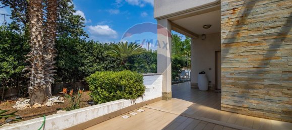 7 Schlafzimmer Villa in Bari, Italy, Nr. 148677 2