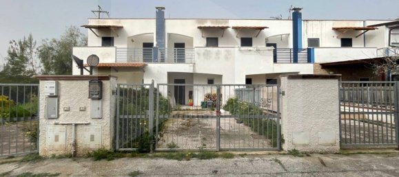 Casa de 4 divisões em Manfredonia, Italy N.º 20710 11