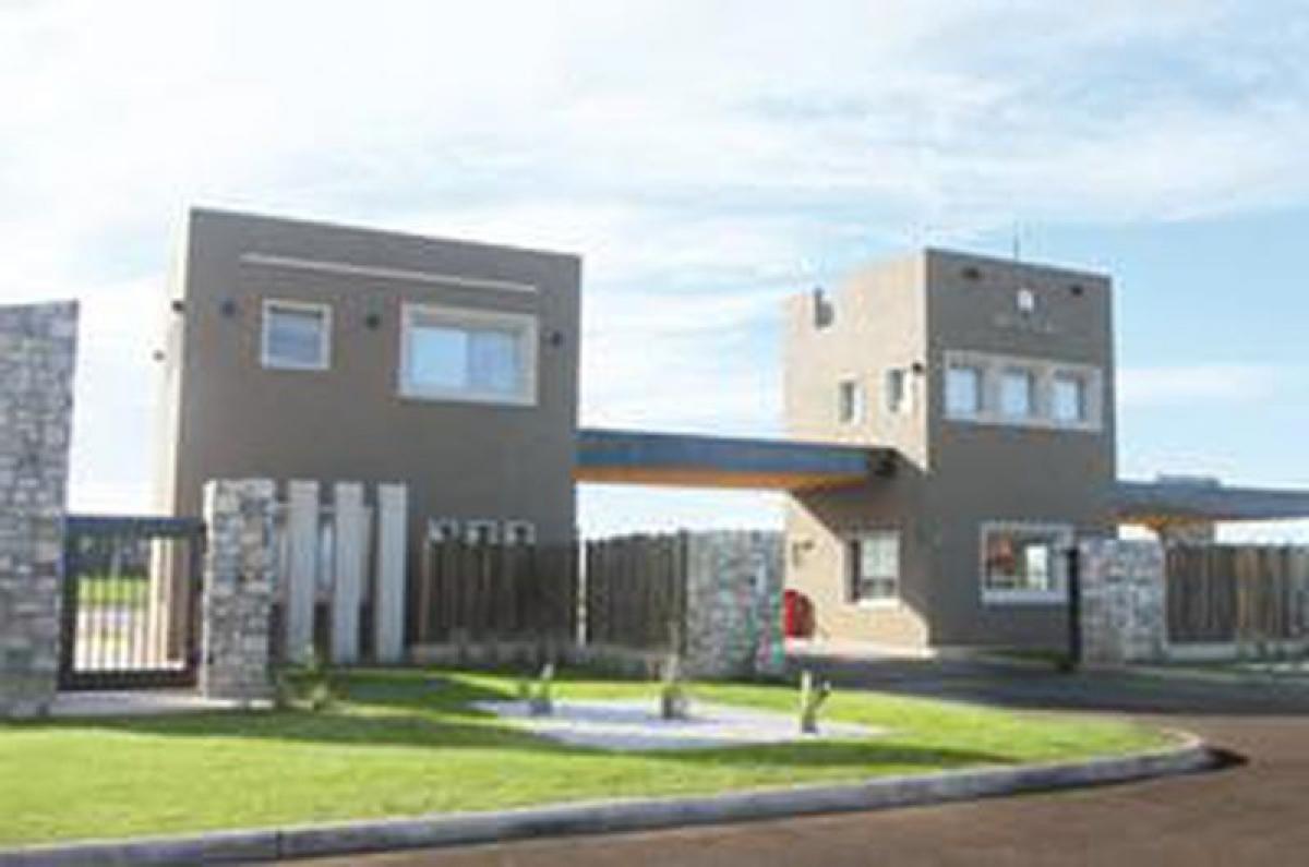 Grundstück in Esteban Echeverria, Argentina, Nr. 45033