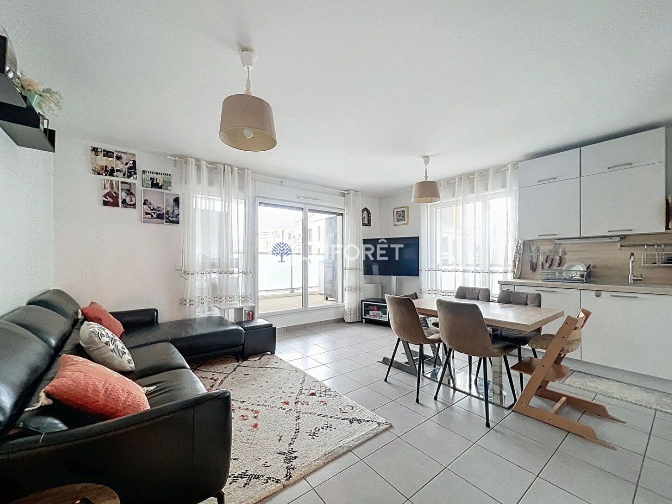 2 bedrooms Apartment in Saint-Cyr-l'Ecole, France No. 148644