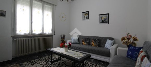 8 rooms House in Cesena, Italy No. 15935 15