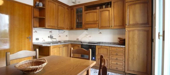 8 rooms House in Cesena, Italy No. 15935 3