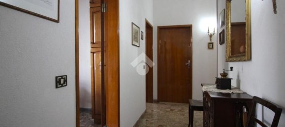 8 rooms House in Cesena, Italy No. 15935 2