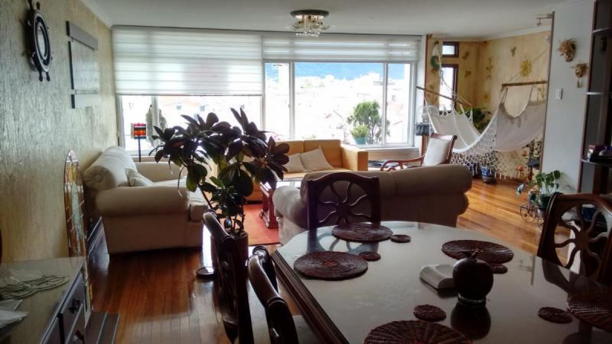 3 bedrooms House in Bogota, Colombia No. 11894