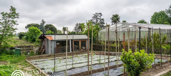 4 bedrooms Apartment in Moncalieri, Italy No. 302423 7