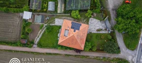 4 bedrooms Apartment in Moncalieri, Italy No. 302423 5